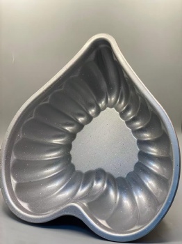 Love Heart Nonstick Fluted Cake Pans Die Cast Aluminum Cake Pans 2 Layers Non-stick Coating Easy Release Fluted Cake Mold