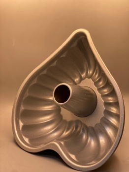 Heart Shaped Fluted Cake Pan Aluminum Heart Cake Pan Non Stick Oven Baking Mold for Birthday Wedding Family Party